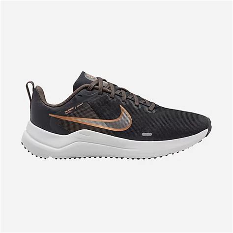 sneakers ysl femme|chaussures nike femme intersport.